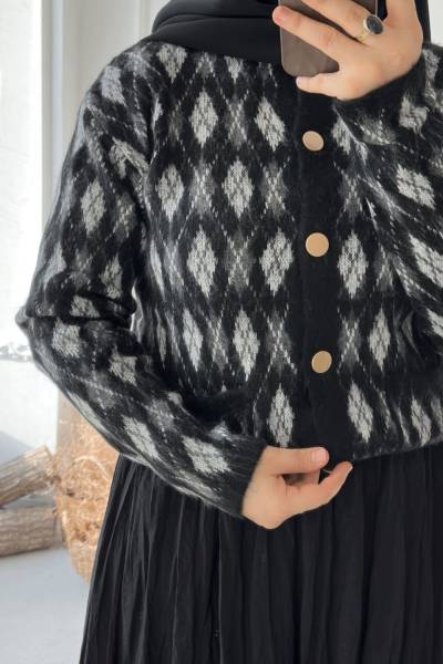 Cepli Baklava Desen Hırka - Siyah